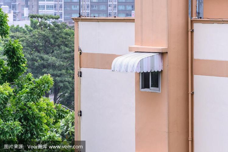 晴天滑窗防雨篷 兼顾遮阳与防雨的智能之选